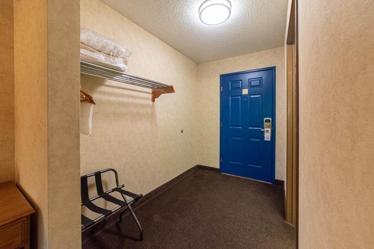 Willabee'S Motel Brimley Екстер'єр фото